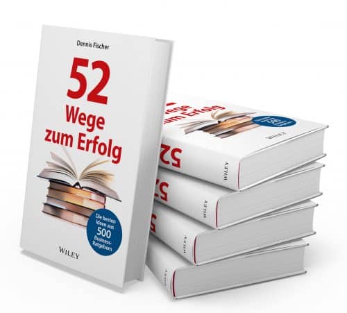 Dennis Fischer: 52 Wege zum Erfolg - Bücherstapel